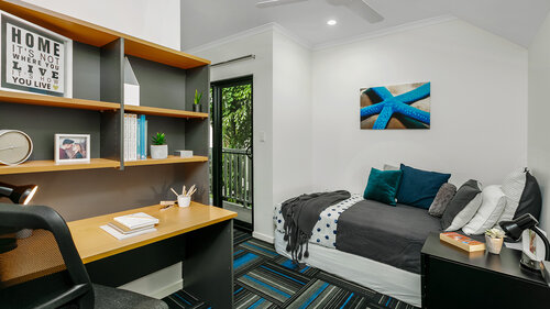 Student living cairns